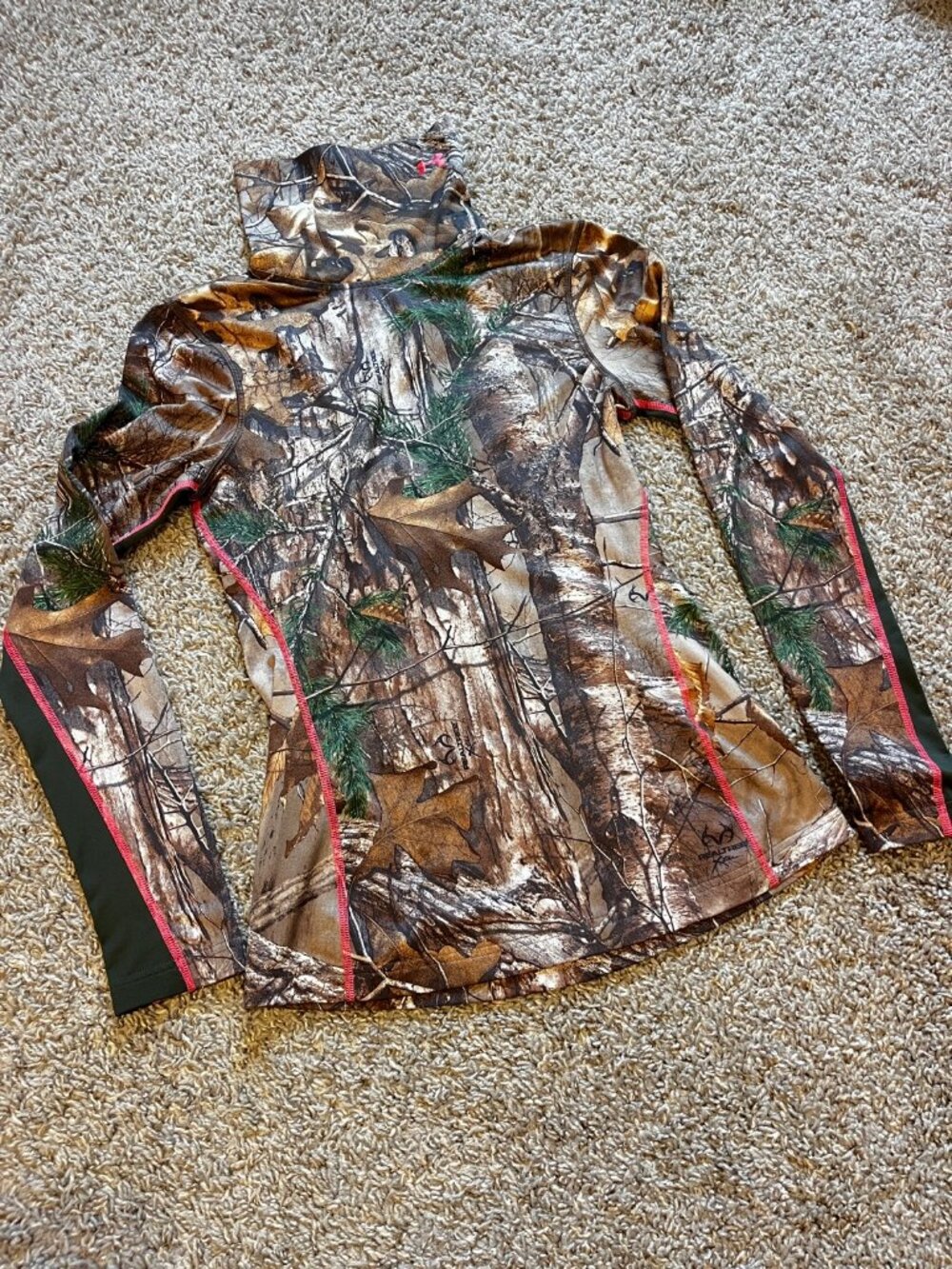 Under Armour Realtree Xtra camo ColdGear top